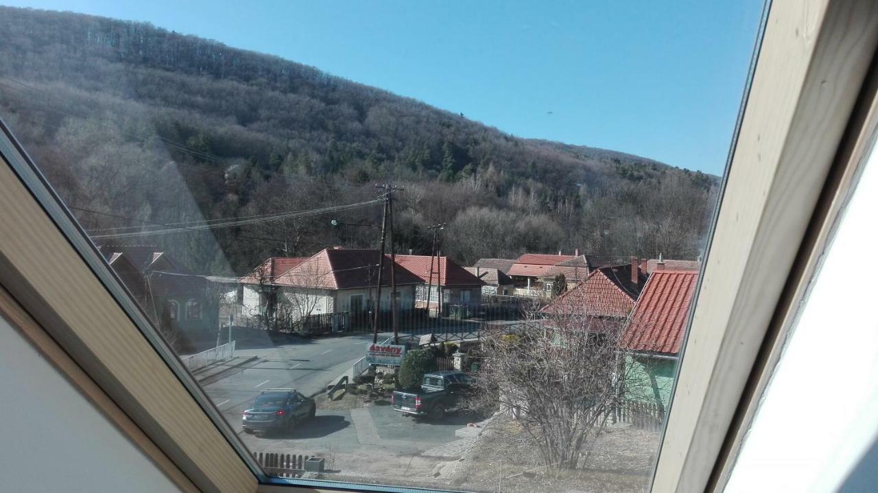 Zempleni Pitvaros Piheno Telkibánya Exterior foto