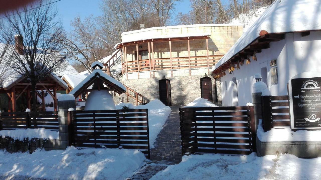 Zempleni Pitvaros Piheno Telkibánya Exterior foto